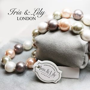 New Iris Lily Mother Of Pearl Necklace 